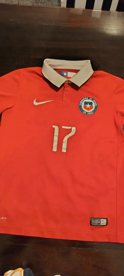 Camiseta Selección Chile Nike Número 17 Talla 8 - miniatura 1