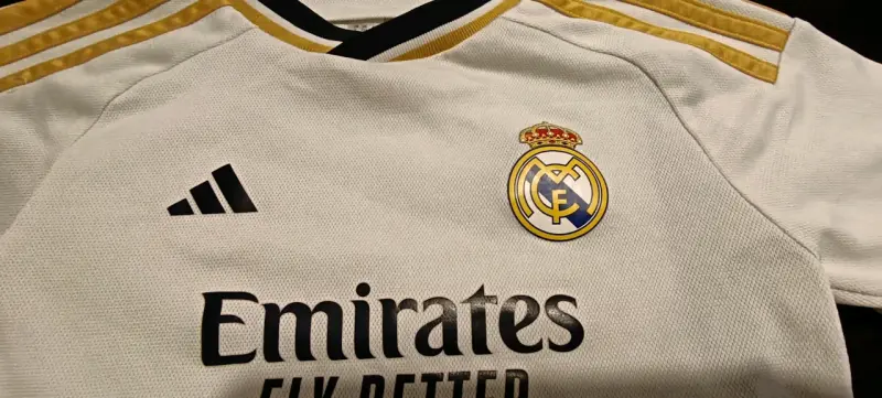 Camiseta Real Madrid Adidas para niño talla 4/5 - 2