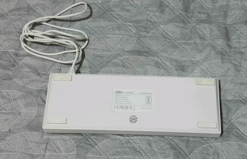 Teclado mecánico compacto con cable USB - 2