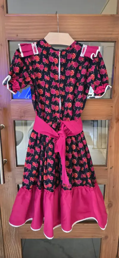 Vestido huasa fucsia talla 12 - miniatura 2