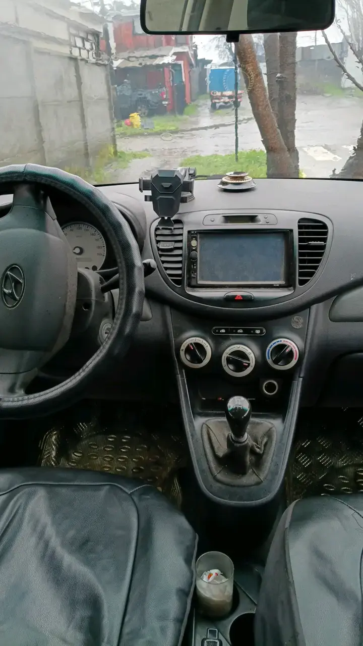 Hyundai i10 2010 en buen estado - 4