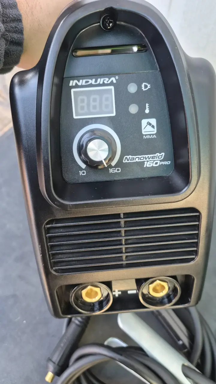 Soldadora Inverter Indura Nanoweld 160 Pro con Máscara - 2