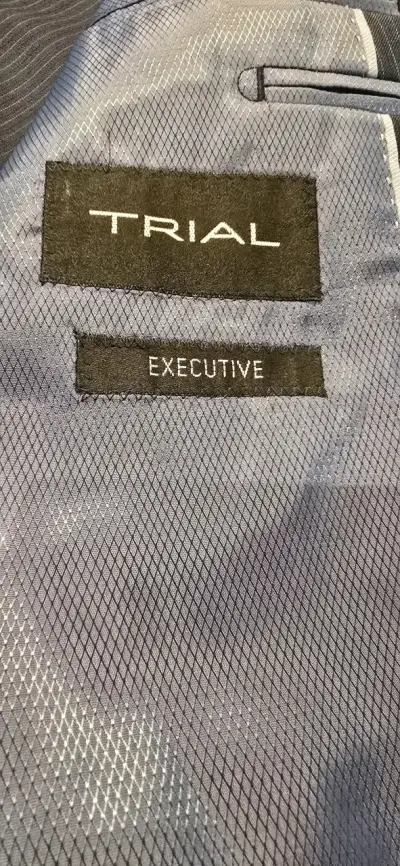 Traje azul a rayas Trial talla 46 - miniatura 5