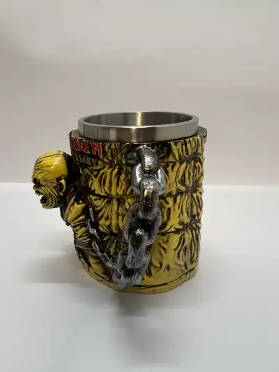 Taza Iron Maiden 30th Anniversary con diseño 3D - miniatura 2