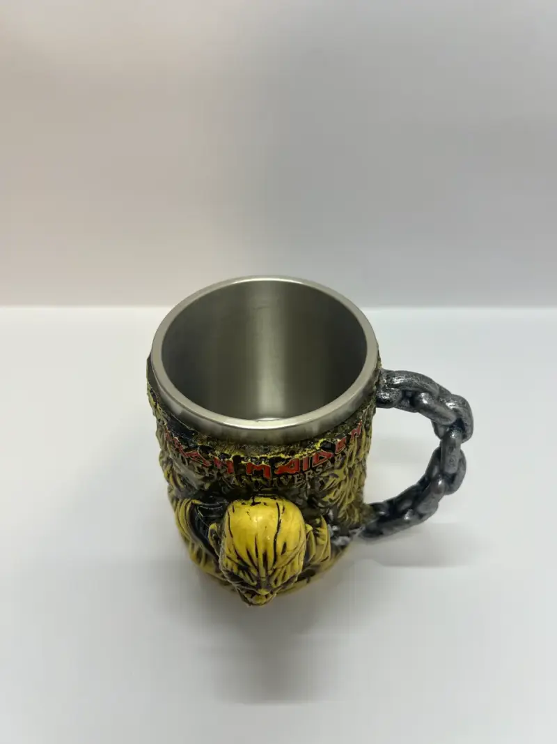 Taza Iron Maiden 30th Anniversary con diseño 3D - 4
