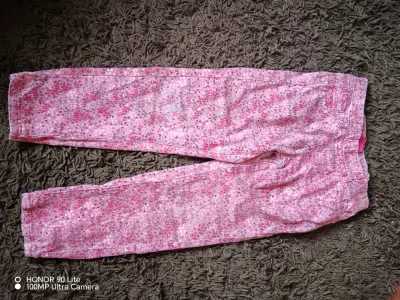 Lote de pantalones para niños en varios colores - miniatura 2