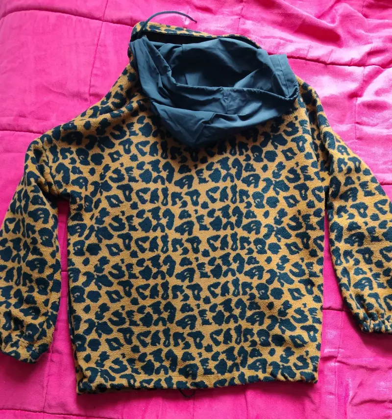 Chaqueta de polar con estampado animal print - 2