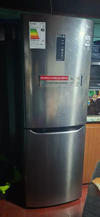 Refrigerador LG Inverter con Compresor Lineal - miniatura 2
