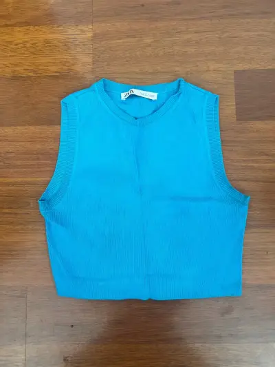 Top sin mangas azul Zara para mujer - miniatura 1