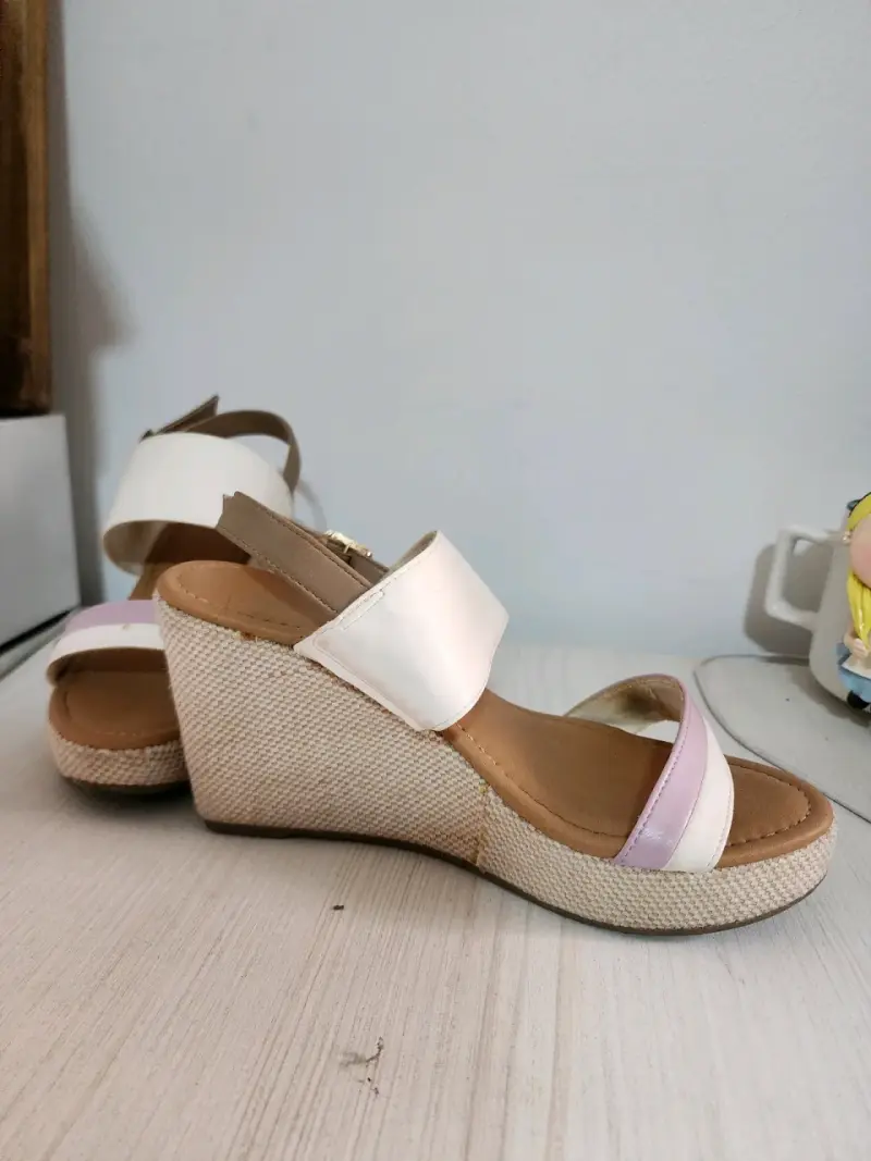 Sandalias de cuña blancas y rosadas talla 35 - 3