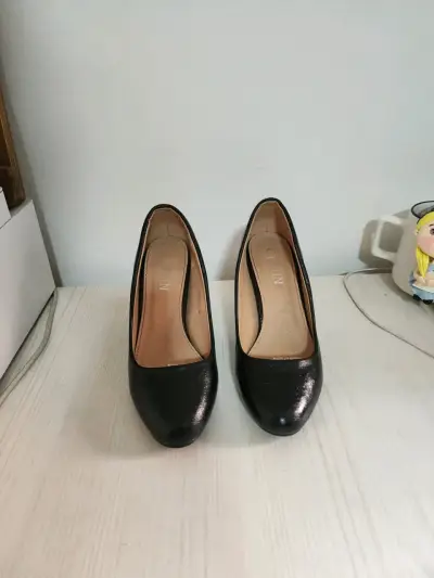 Zapatos de Tacón Negro Talla 35 - miniatura 2