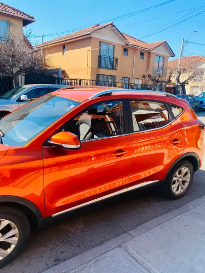 SUV MG ZS STD MEC 2022 Naranja en Buen Estado - miniatura 4