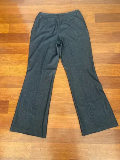 Pantalones de vestir grises para mujer - miniatura 2