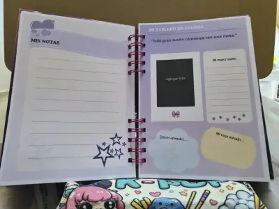 Set de Papelería K-Pop con Cuaderno y Marcadores - miniatura 2