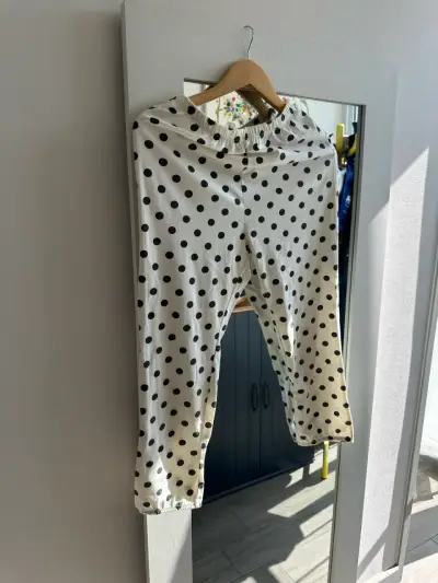 Conjunto de pijama Hello Kitty para niña - miniatura 4
