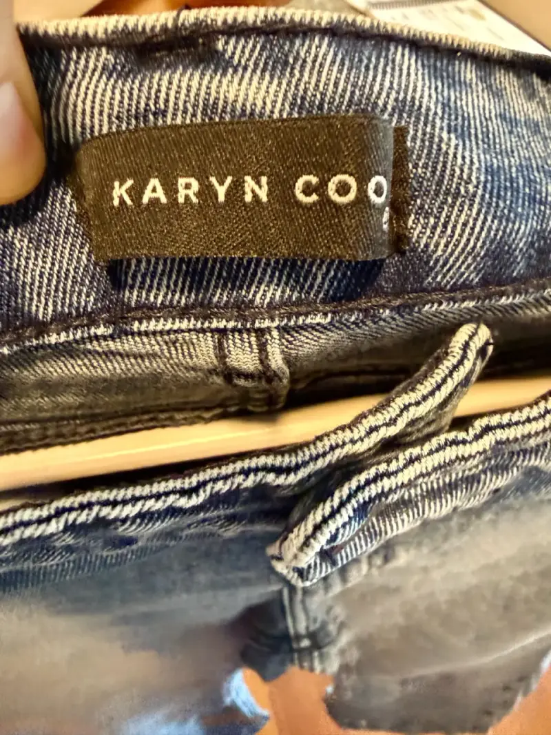 Jeans acampanados azul Karyn Coo - 2