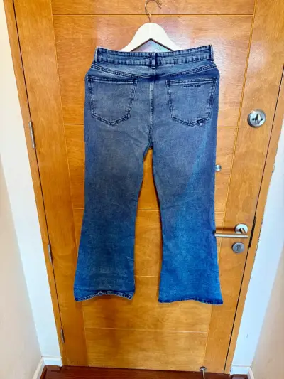 Jeans acampanados azul Karyn Coo - miniatura 3