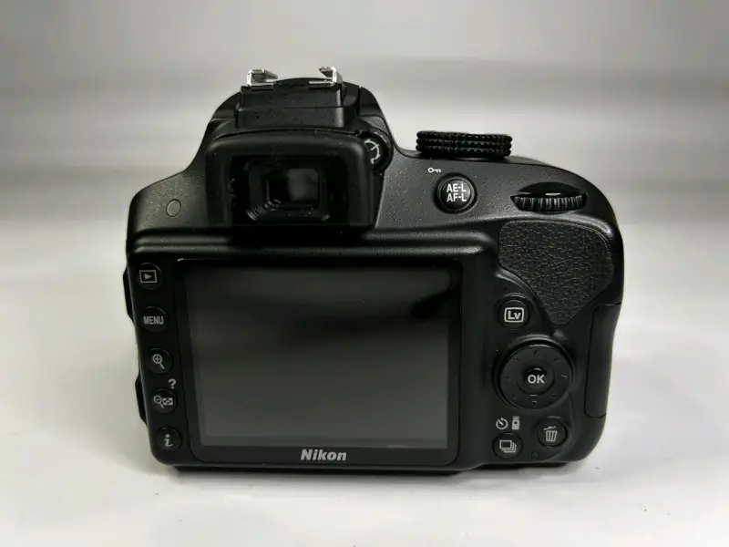 NIKON D3300 + 18-55MM | 7.400 disparos | SemiNueva - 3