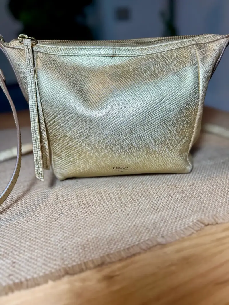 Cartera cuero cruzada dorada Fossil - 2