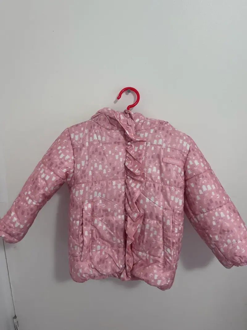 Chaqueta rosada para niña con capucha - 1