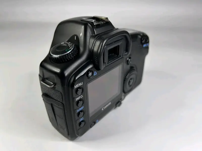 Canon 5D Mark 1 Cuerpo | 7 mil disparos - 2