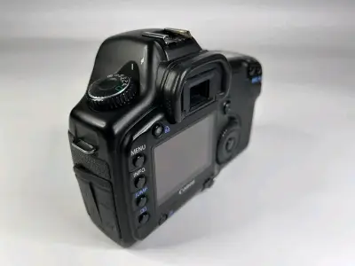Canon 5D Mark 1 Cuerpo | 7 mil disparos - miniatura 2
