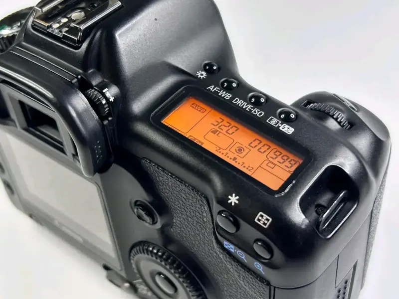 Canon 5D Mark 1 Cuerpo | 7 mil disparos - 3
