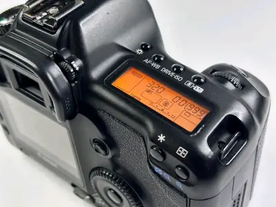Canon 5D Mark 1 Cuerpo | 7 mil disparos - miniatura 3