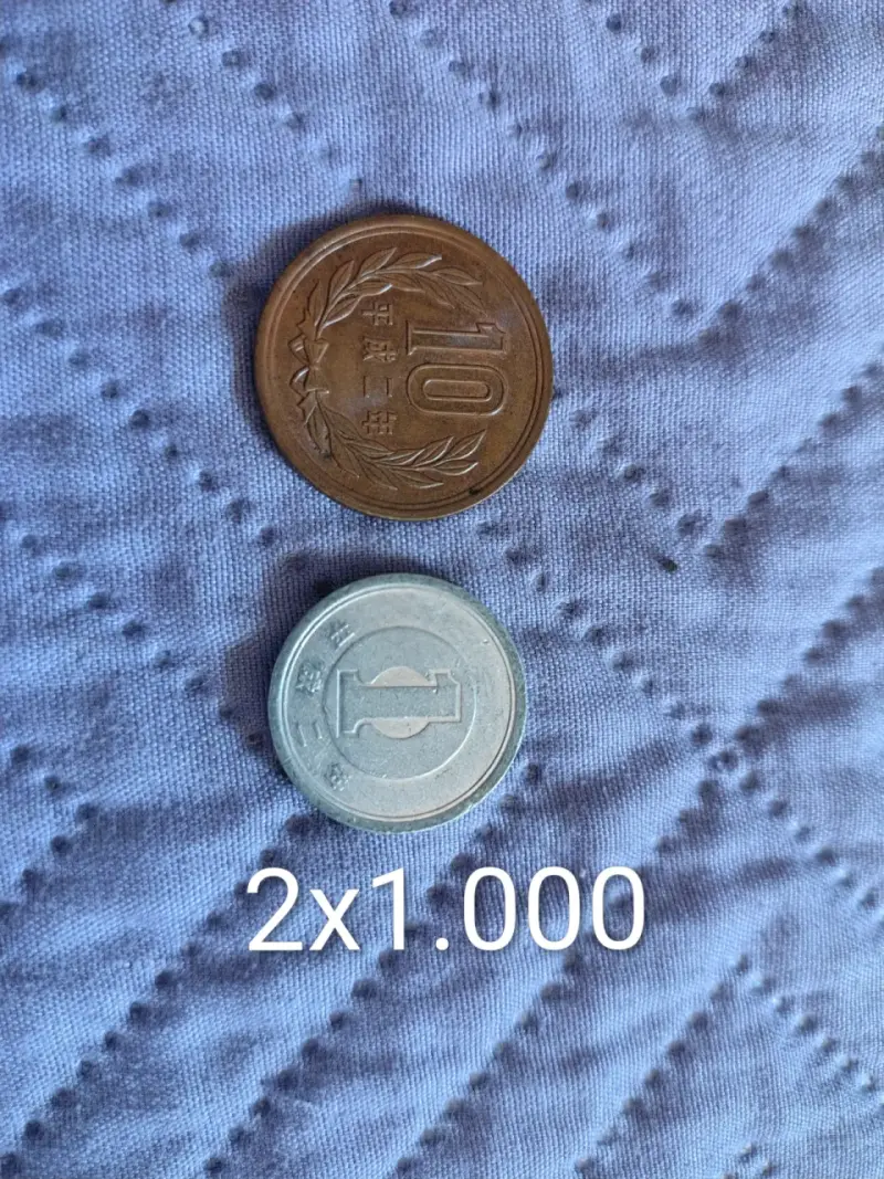 Monedas japonesas de colección 10 y 1 yen