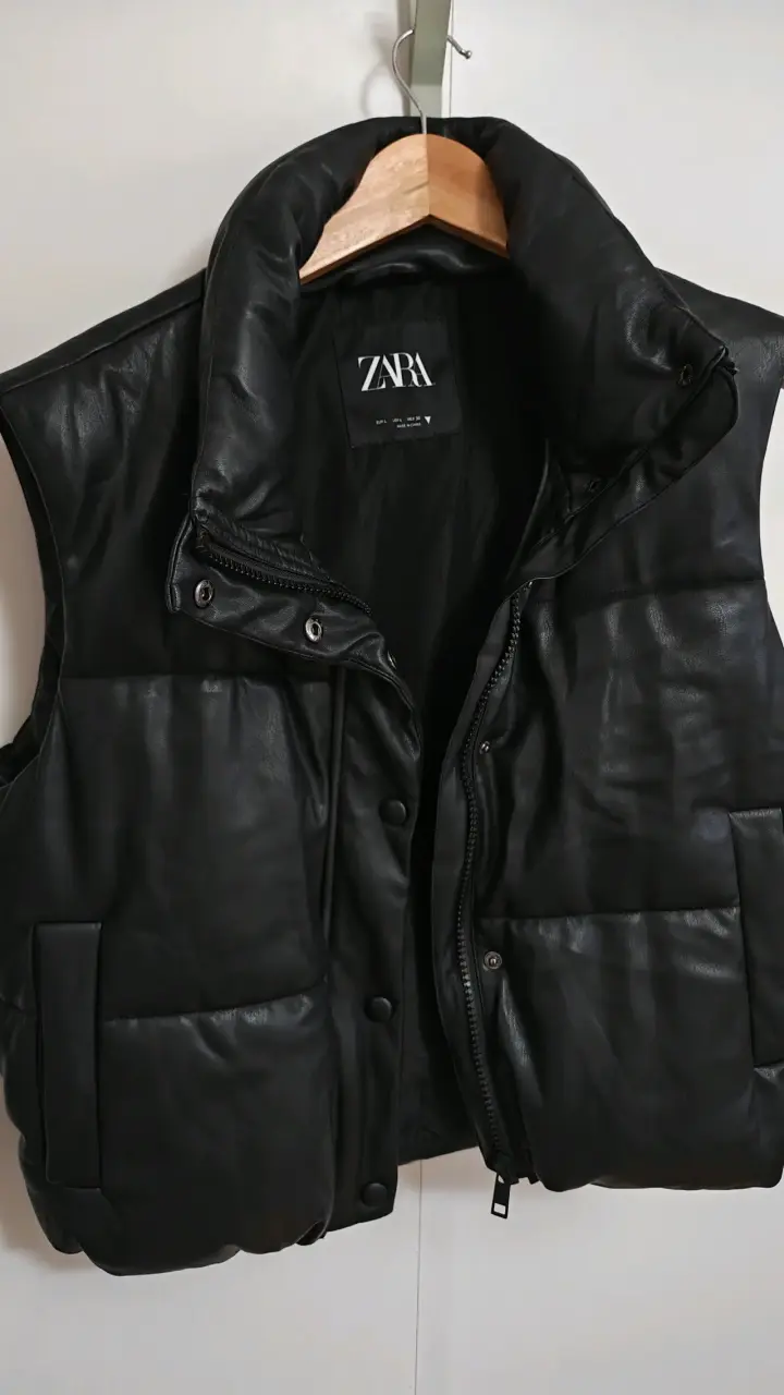 Chaqueta puffer sin mangas Zara para mujer - 2