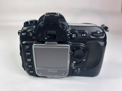Nikon D200 Cuerpo | 42.600 disparos - miniatura 2