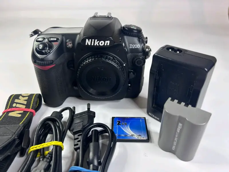 Nikon D200 Cuerpo | 42.600 disparos - 4