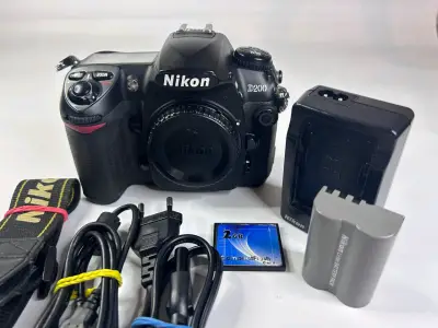Nikon D200 Cuerpo | 42.600 disparos - miniatura 4