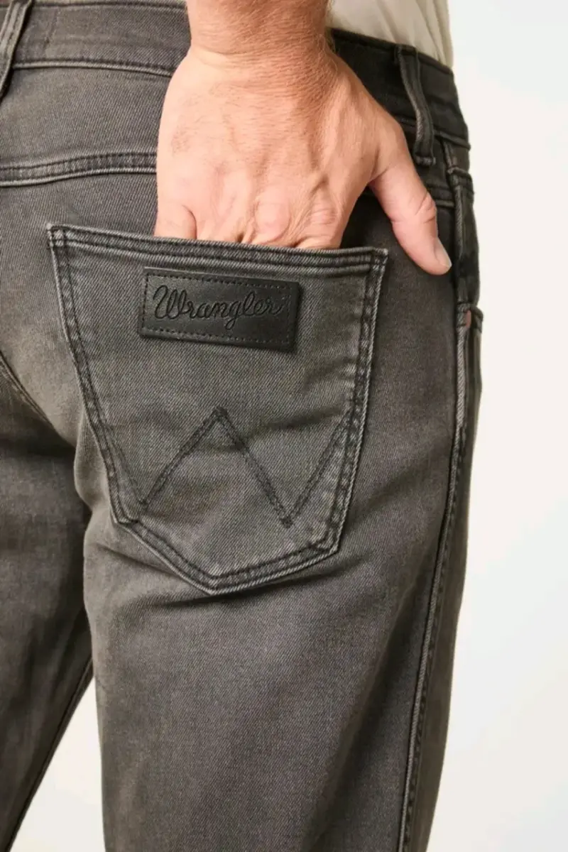 Jeans Wrangler greensboro regular fit black gold - 3
