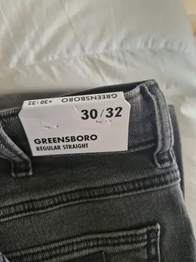 Jeans Wrangler greensboro regular fit black gold - miniatura 5