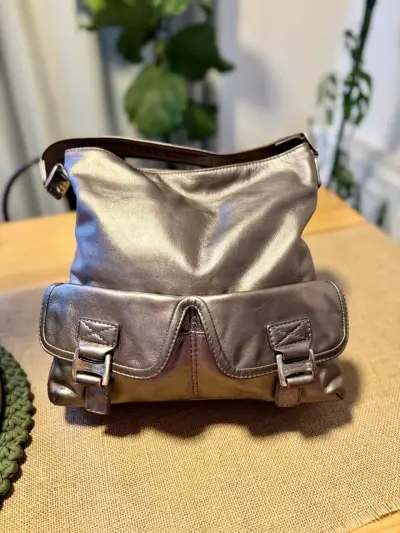 Bolso de cuero Michael Kors gris metálico - miniatura 1