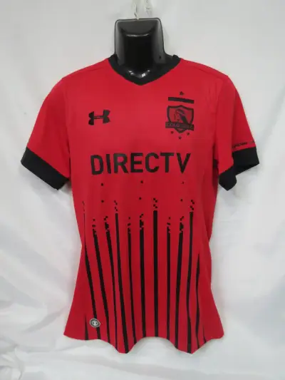 Camiseta de fútbol Colo-Colo roja Under Armour - miniatura 1