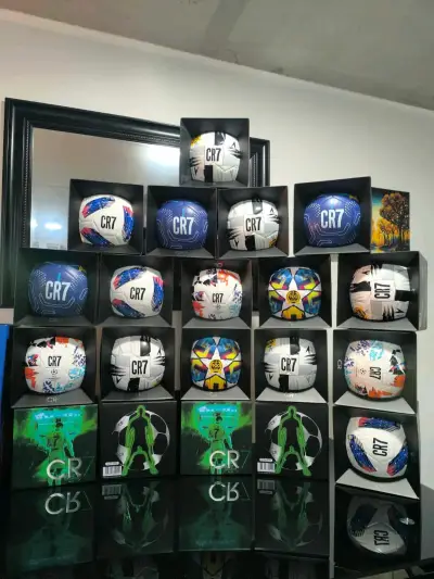 Balón de fútbol CR7 edición especial - miniatura 1