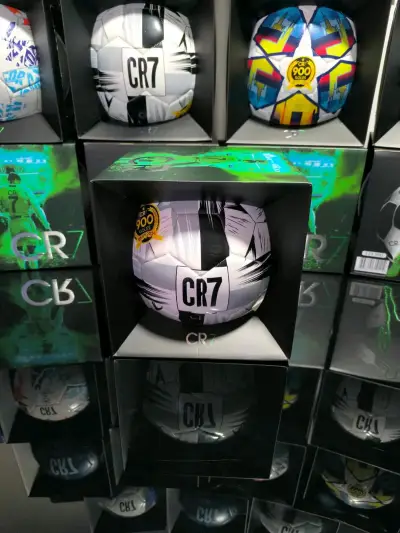 Balón de fútbol CR7 edición especial - miniatura 4
