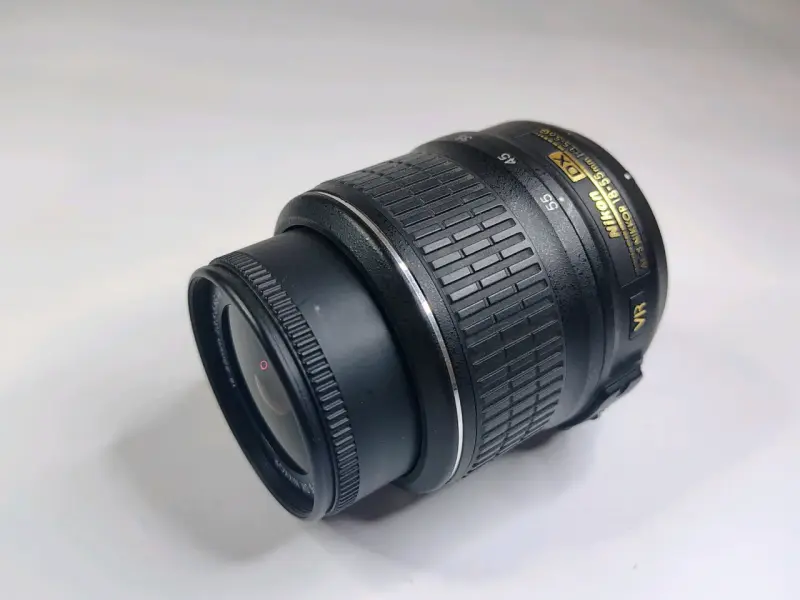 Lente Nikon DX 18-55mm VR para cámaras - 5