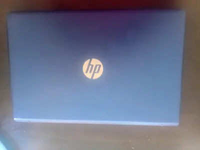 Laptop HP Pavilion con Gráficos Radeon - miniatura 5