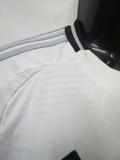 Camiseta Colo-Colo blanca Adidas AEROREADY talla M - miniatura 5