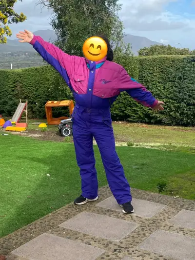 Traje de esquí retro morado y rosa para mujer - miniatura 1