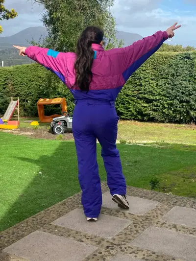 Traje de esquí retro morado y rosa para mujer - miniatura 2
