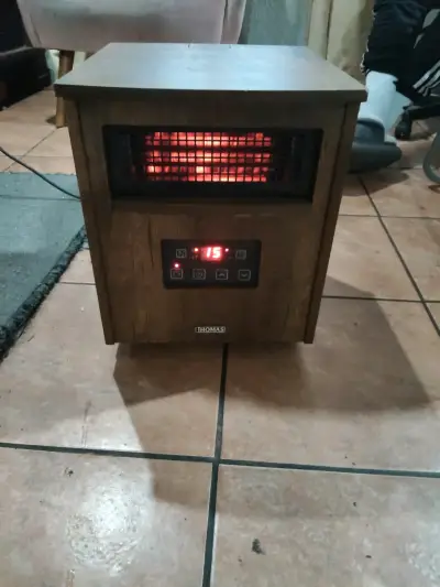 Estufa infrarroja Thomas con control remoto - miniatura 1