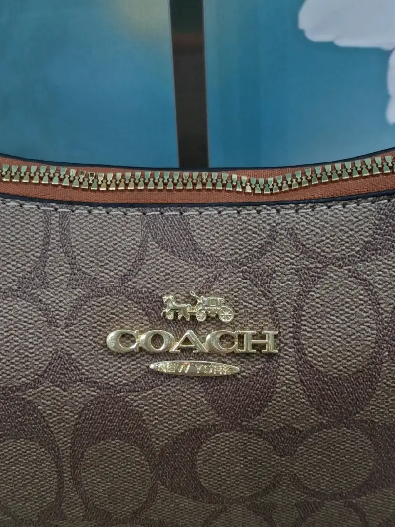 Cartera de hombro Coach marrón con cadena - 3