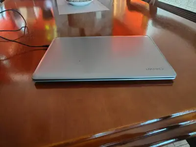 Laptop Chuwi HeroBook Pro con Intel Celeron - miniatura 2