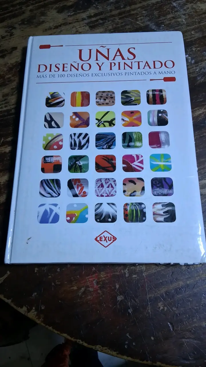 Libro de diseño de uñas con más de 100 ideas - 1