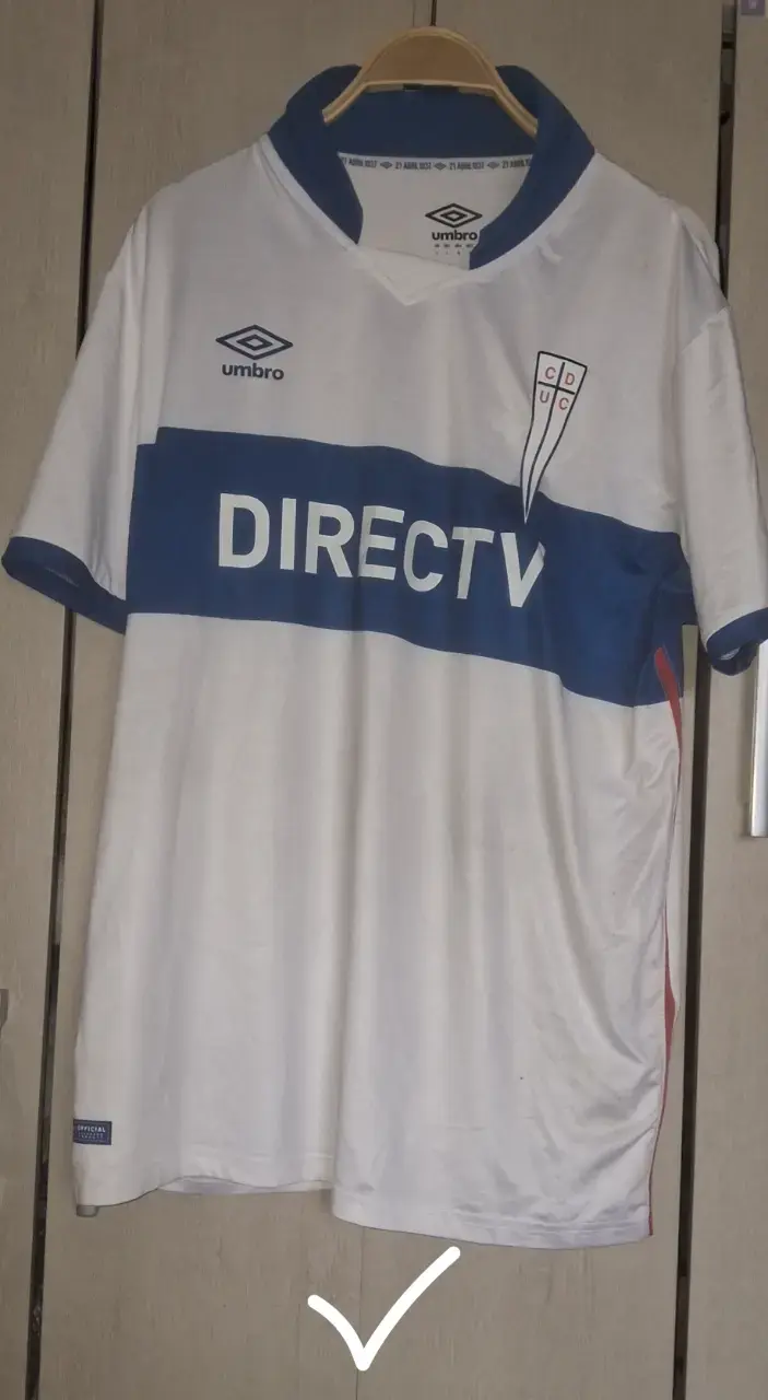 Camiseta de fútbol Umbro CDUC blanca