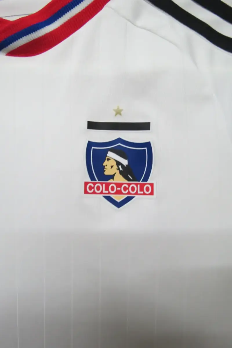 Camiseta de fútbol Colo-Colo Adidas  talla 12 niño - 4